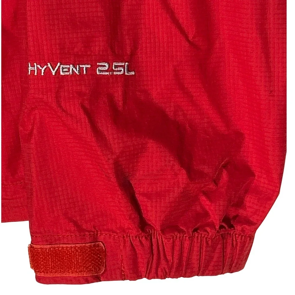The North Face Mens HyVent 2.5L Windbreaker Jacket Red Hooded Shell Size Medium